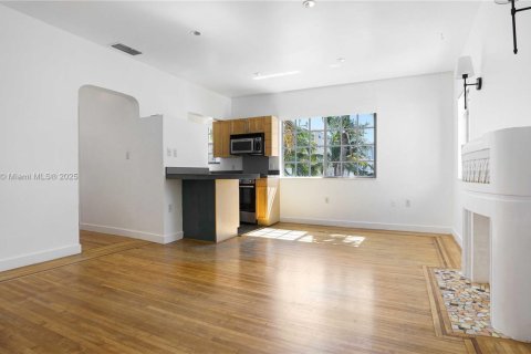 Condominio en venta en Miami Beach, Florida, 1 dormitorio, 49.05 m2 № 2034241 - foto 3
