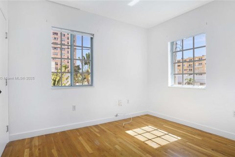 Condominio en venta en Miami Beach, Florida, 1 dormitorio, 49.05 m2 № 2034241 - foto 15