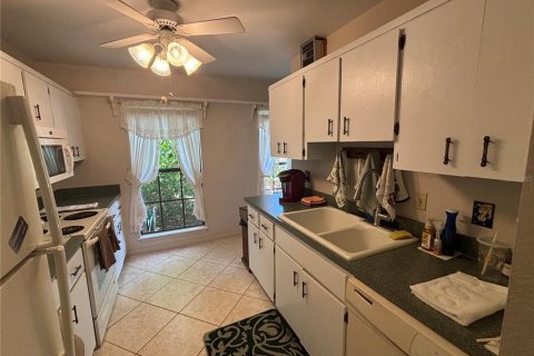 Condo in Dunedin, Florida, 2 bedrooms  № 2237132 - photo 10
