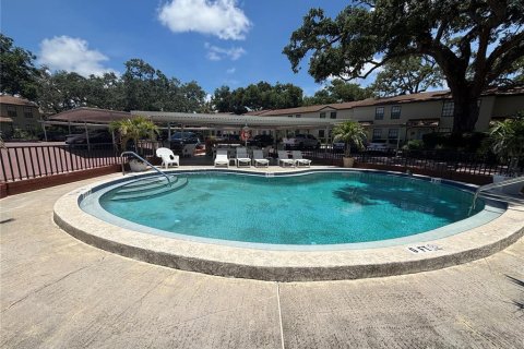 Condo in Dunedin, Florida, 2 bedrooms  № 2237132 - photo 8