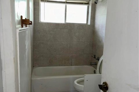 Villa ou maison à vendre à St. Lucie, Floride: 4 chambres, 125.42 m2 № 2194863 - photo 7