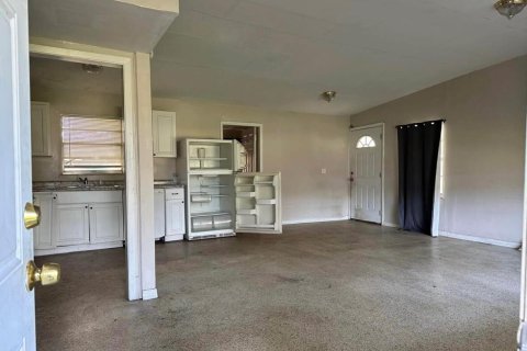 Villa ou maison à vendre à St. Lucie, Floride: 4 chambres, 125.42 m2 № 2194863 - photo 2