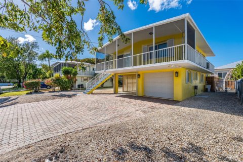 House in Key Largo, Florida 2 bedrooms, 82.13 sq.m. № 2043131 - photo 21