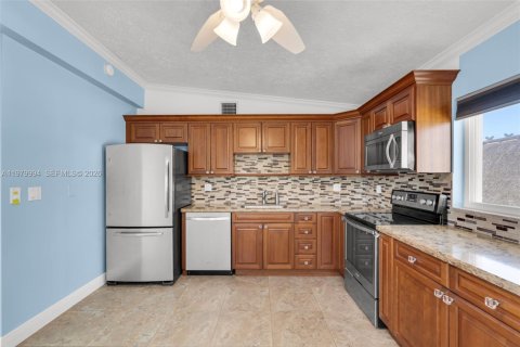 House in Key Largo, Florida 2 bedrooms, 82.13 sq.m. № 2043131 - photo 26