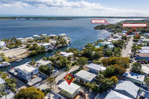 House in Key Largo, Florida 2 bedrooms, 82.13 sq.m. № 2043131