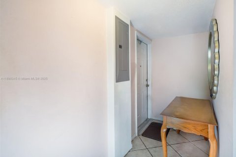 Copropriété à vendre à Margate, Floride: 2 chambres, 90.12 m2 № 1954174 - photo 15