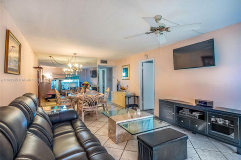 Copropriété à vendre à Margate, Floride: 2 chambres, 90.12 m2 № 1954174 - photo 5