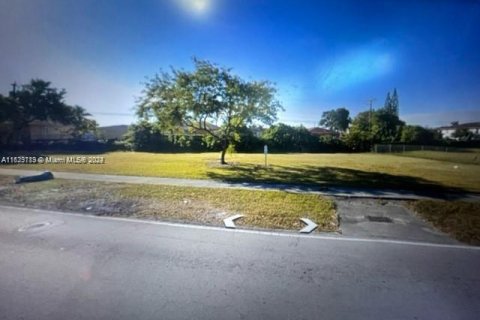 Commercial property in Miami, Florida № 1812090 - photo 20