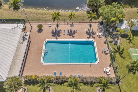 Casa en alquiler en Tamarac, Florida, 2 dormitorios, 93.65 m2 № 2169997 - foto 26