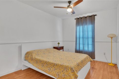 House in Tampa, Florida 3 bedrooms, 147.25 sq.m. № 2157820 - photo 23