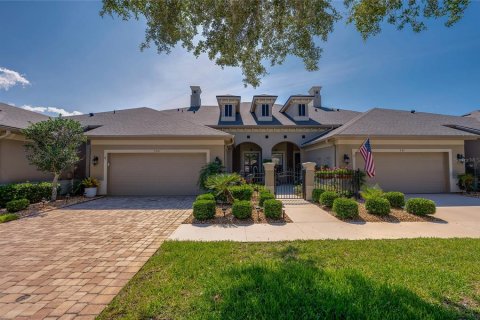 Townhouse in Ormond Beach, Florida 2 bedrooms, 202.62 sq.m. № 2157217 - photo 4