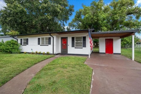 Casa en Plant City, Florida 3 dormitorios, 83.61 m2 № 2280242