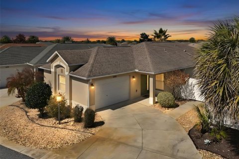 Villa ou maison à The Villages, Floride 3 chambres, 126.07 m2 № 2149796