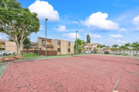 Купить кондоминиум в Майами, Флорида 3 спальни, 100.61м2, № 1686157 - фото 21