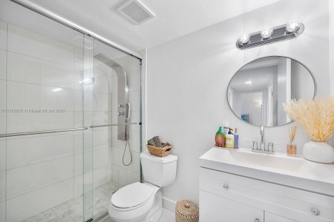Купить кондоминиум в Майами, Флорида 3 спальни, 100.61м2, № 1686157 - фото 9