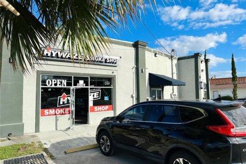 Propiedad comercial en alquiler en Orlando, Florida, 313.82 m2 № 1918859 - foto 3