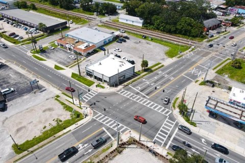 Propiedad comercial en alquiler en Orlando, Florida, 313.82 m2 № 1918859 - foto 8