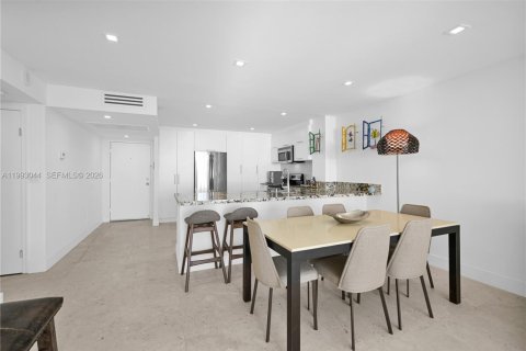 Купить кондоминиум в Майами-Бич, Флорида 2 спальни, 120.87м2, № 2056938 - фото 9