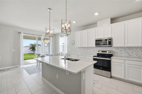 Villa ou maison à vendre à Clermont, Floride: 5 chambres, 325.9 m2 № 2110477 - photo 3