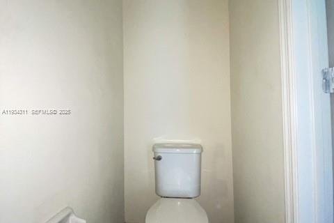 Снять в аренду таунхаус в Хомстед, Флорида 3 спальни, 141.58м2, № 1992670 - фото 7