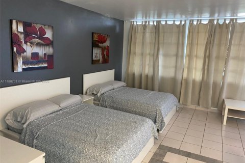 Copropriété à louer à Miami Beach, Floride: 51.1 m2 № 1728829 - photo 1