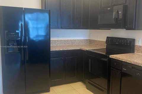 Adosado en venta en Orlando, Florida, 3 dormitorios № 1844175 - foto 3