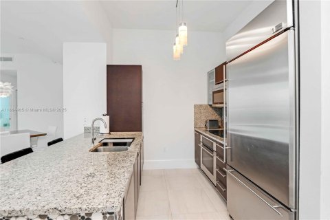 Copropriété à vendre à Miami, Floride: 2 chambres, 102.29 m2 № 1957791 - photo 12