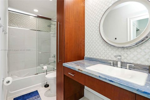 Copropriété à vendre à Miami, Floride: 2 chambres, 102.29 m2 № 1957791 - photo 18