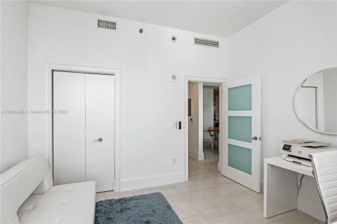 Copropriété à vendre à Miami, Floride: 2 chambres, 102.29 m2 № 1957791 - photo 16