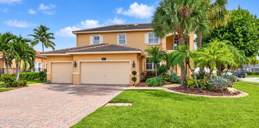 Villa ou maison à Lake Worth, Floride 5 chambres, 277.5 m2 № 2428126