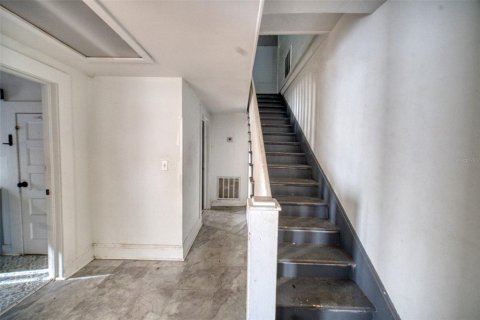 Casa en venta en Winter Haven, Florida, 5 dormitorios, 204.38 m2 № 2095352 - foto 9