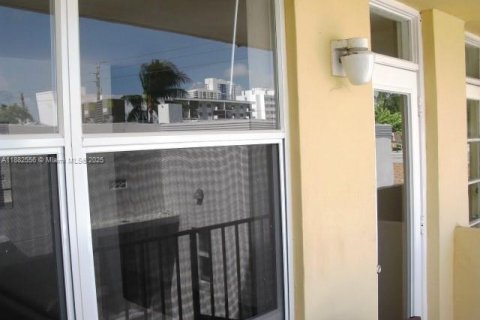 Copropriété à louer à Miami Beach, Floride: 1 chambre, 37.16 m2 № 1932238 - photo 13