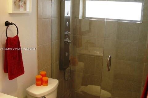 Copropriété à louer à Miami Beach, Floride: 1 chambre, 37.16 m2 № 1932238 - photo 7