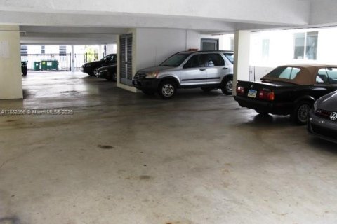 Copropriété à louer à Miami Beach, Floride: 1 chambre, 37.16 m2 № 1932238 - photo 15