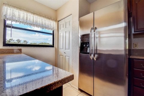 Condo in Clearwater, Florida, 2 bedrooms  № 1871116 - photo 12