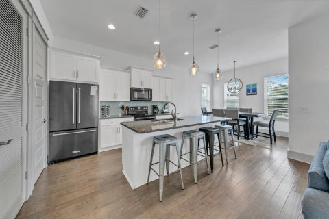Villa ou maison à vendre à Miramar Beach, Floride: 4 chambres, 219.25 m2 № 561476 - photo 1