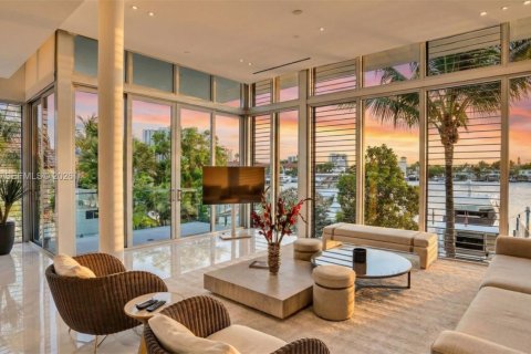 Adosado en Aventura, Florida 4 dormitorios, 357.58 m2 № 2011190