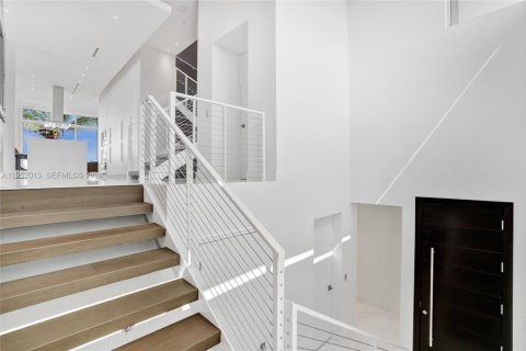 Adosado en venta en Aventura, Florida, 4 dormitorios, 357.58 m2 № 2011190 - foto 18