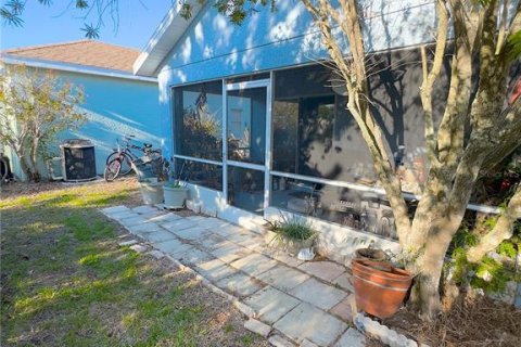 House in Holiday, Florida 3 bedrooms, 124.58 sq.m. № 1511267 - photo 22