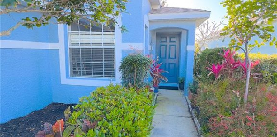 House in Holiday, Florida 3 bedrooms, 124.58 sq.m. № 1511267
