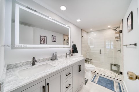 Condo in Fort Lauderdale, Florida, 2 bedrooms  № 2244226