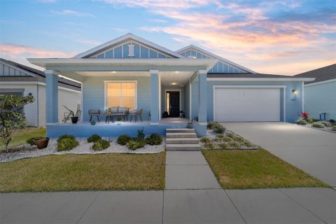 House in Ocala, Florida 4 bedrooms, 281.87 sq.m. № 2215593