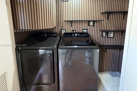 Снять в аренду кондоминиум в Пемброк-Пайнс, Флорида 2 спальни, 83.61м2, № 1989126 - фото 11