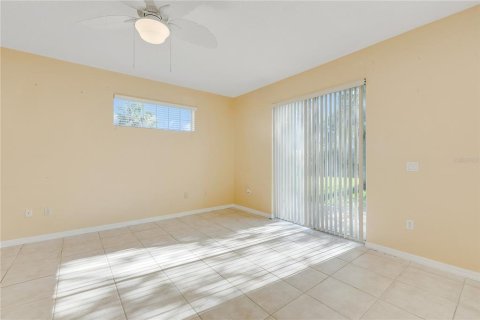Villa ou maison à vendre à Eustis, Floride: 3 chambres, 165.18 m2 № 2110037 - photo 12