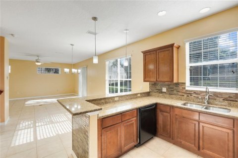 Villa ou maison à vendre à Eustis, Floride: 3 chambres, 165.18 m2 № 2110037 - photo 15