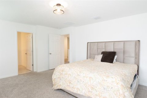 Villa ou maison à vendre à Poinciana, Floride: 4 chambres, 252.14 m2 № 2389128 - photo 7