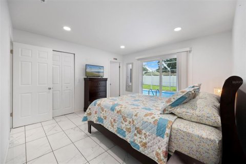 House in Tampa, Florida 3 bedrooms, 123.19 sq.m. № 1883506 - photo 21