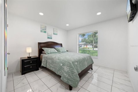 House in Tampa, Florida 3 bedrooms, 123.19 sq.m. № 1883506 - photo 18