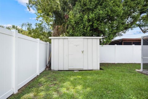 House in Tampa, Florida 3 bedrooms, 123.19 sq.m. № 1883506 - photo 29