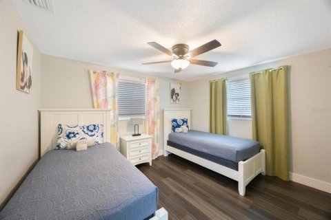 House in Tampa, Florida 3 bedrooms, 139.54 sq.m. № 1876251 - photo 23